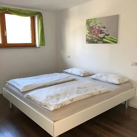 Lägenhet Haus Lauria *