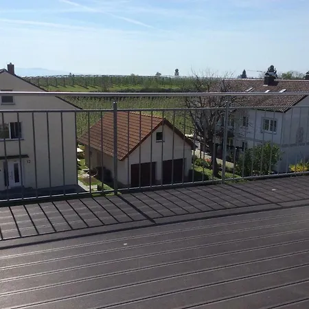Haus Lauria شقة